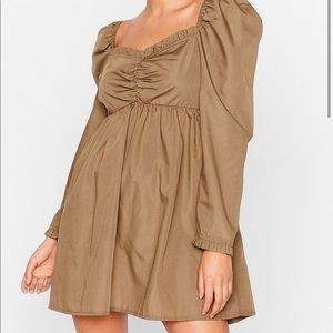 Petite Sweetheart Neckline Smock Dress